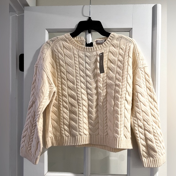 NWT! Great Xmas Gift! J Crew Cable knit sweater w/black satin tie in back. XS - Picture 3 of 4